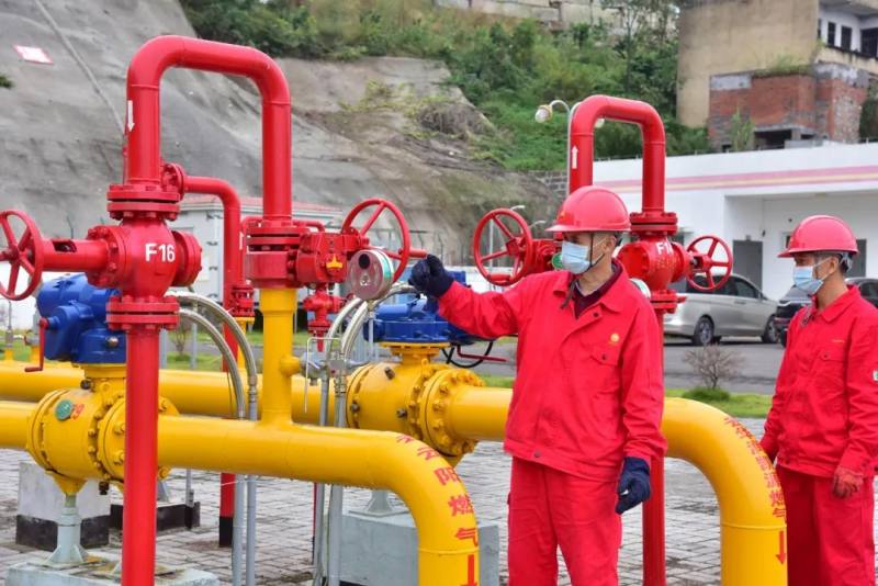 国信如东LNG接收站年周转量达600万吨