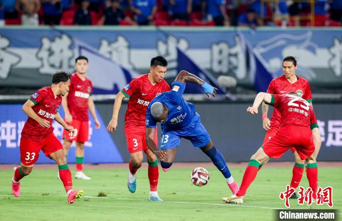六轮对决将定中超冠军走向与降级归属，海港争
