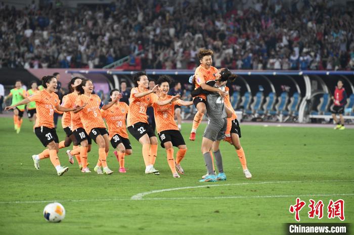 武汉车谷江大女足夺得首届女足亚冠联赛冠军，