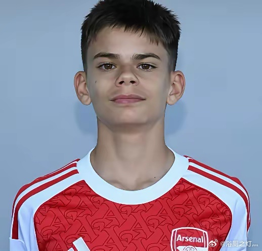 13岁法国前锋莱奥-阿利亚迭雷升入阿森纳U16队并
