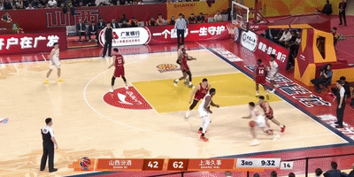山西男篮惨败上海队 32分差距暴露防守漏洞
