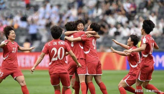 澳大利亚女足险胜朝鲜晋级半决赛 科尔与门将成