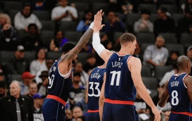 快船季后赛爆冷出局 核心更替与阵容调整成关键