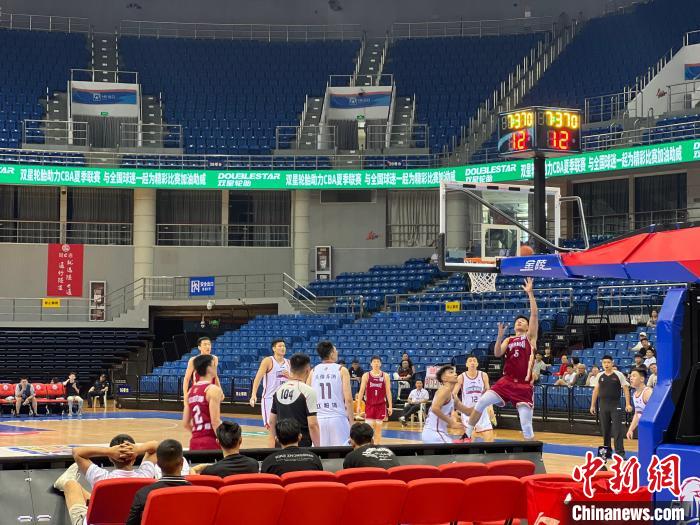 青岛崂山区CBA夏季联赛揭幕战：山西队以81-78力克
